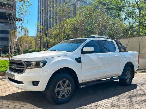 FORD RANGER 2.2 XLS 4X2 CD 16V DIESEL 4P AUTOMÁTICO