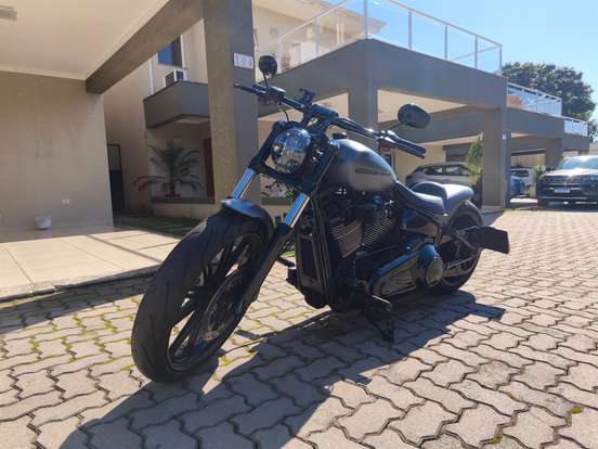 HARLEY-DAVIDSON-SOFTAIL BREAKOUT 114-2022