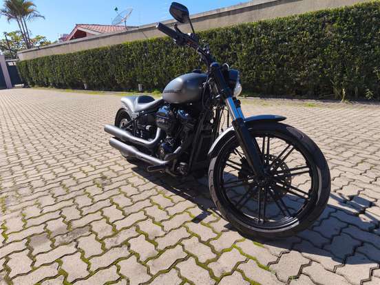 HARLEY-DAVIDSON-SOFTAIL BREAKOUT 114-2022
