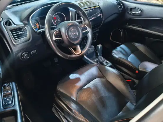 JEEP-COMPASS-2.0 16V FLEX LONGITUDE AUTOMÁTICO JEEP-COMPASS-2017