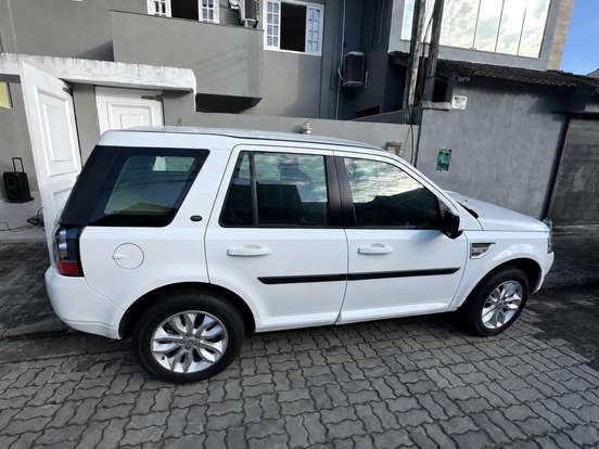 LAND ROVER-FREELANDER 2-2.0 SE SI4 16V GASOLINA 4P AUTOMÁTICO LAND ROVER-FREELANDER 2-2013