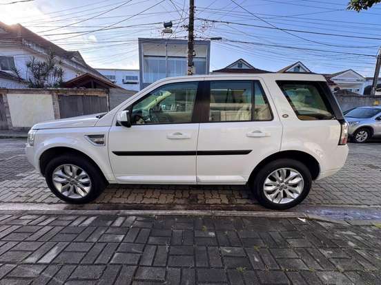 LAND ROVER-FREELANDER 2-2.0 SE SI4 16V GASOLINA 4P AUTOMÁTICO LAND ROVER-FREELANDER 2-2013