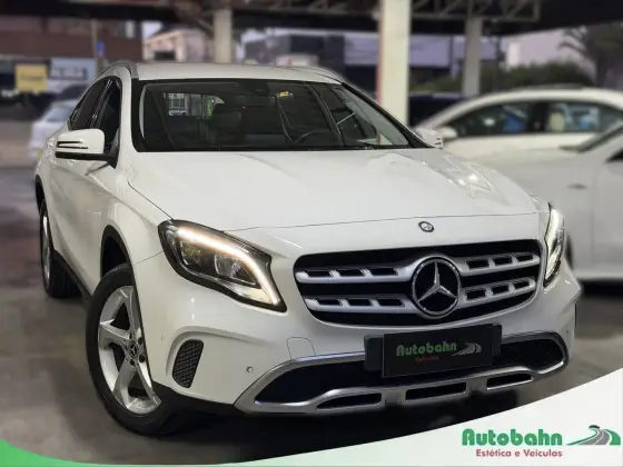 MERCEDES-BENZ GLA 200 1.6 CGI FLEX ADVANCE 7G-DCT MERCEDES-BENZ GLA 200 1.6 CGI FLEX ADVANCE 7G-DCT