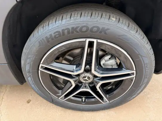MERCEDES-BENZ-GLB 200-2021