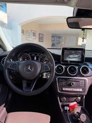 MERCEDES-BENZ-CLA 180-2018