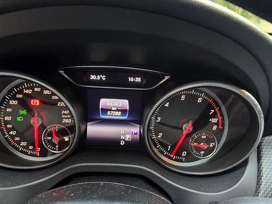 MERCEDES-BENZ-GLA 200-1.6 CGI FLEX STYLE 7G-DCT MERCEDES-BENZ-GLA 200-2018