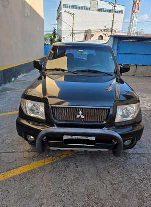 MITSUBISHI-PAJERO-2005