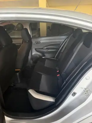NISSAN-VERSA-2020