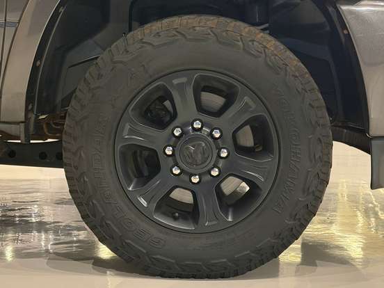 RAM-2500-6.7 I6 TURBO DIESEL NIGHT EDITION CD 4X4 AUTOMÁTICO RAM-2500-2022