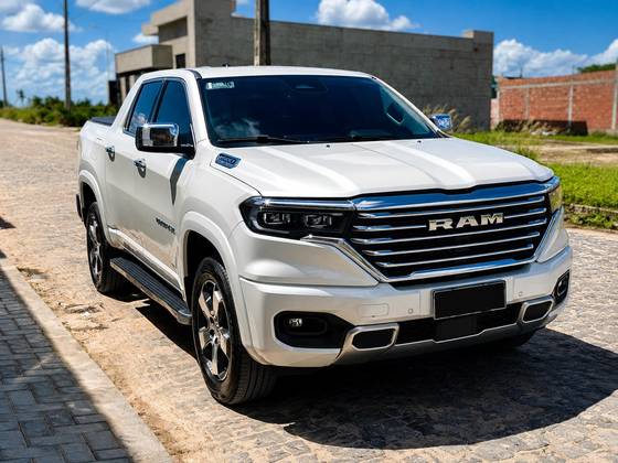 RAM RAMPAGE 2.0 TURBO DIESEL LARAMIE 4X4 AUTOMÁTICO