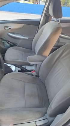 TOYOTA-COROLLA-2011