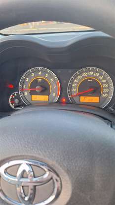 TOYOTA-COROLLA-2011