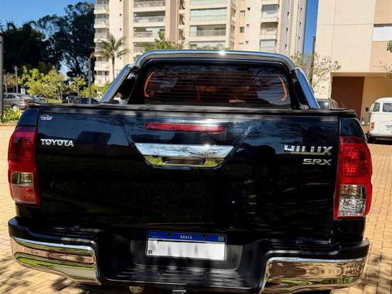 TOYOTA-HILUX-2.8 SRX 4X4 CD 16V DIESEL 4P AUTOMÁTICO TOYOTA-HILUX-2017