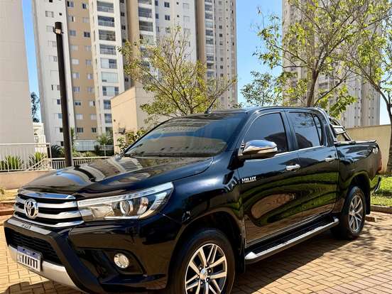 TOYOTA-HILUX-2.8 SRX 4X4 CD 16V DIESEL 4P AUTOMÁTICO TOYOTA-HILUX-2017