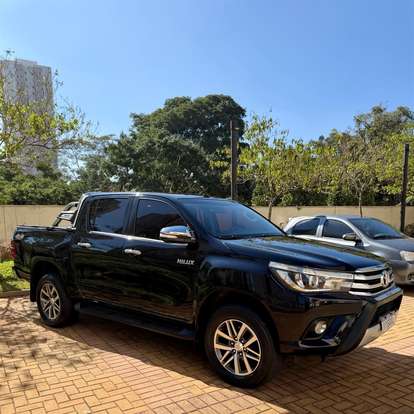 TOYOTA-HILUX-2017