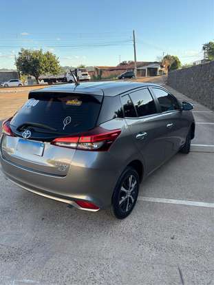 TOYOTA-YARIS-2018