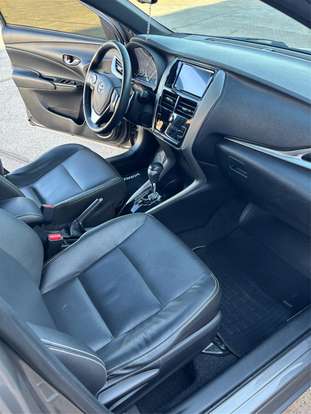 TOYOTA-YARIS-2018