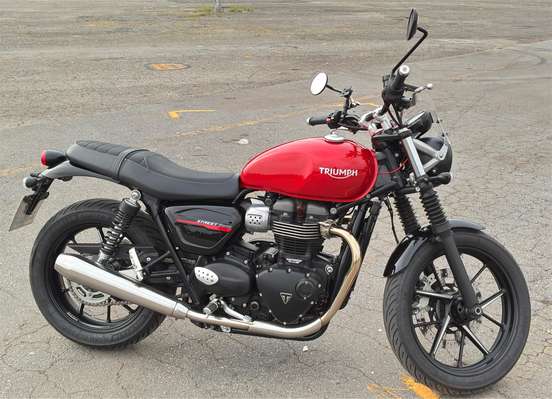 TRIUMPH-STREET TWIN-2020