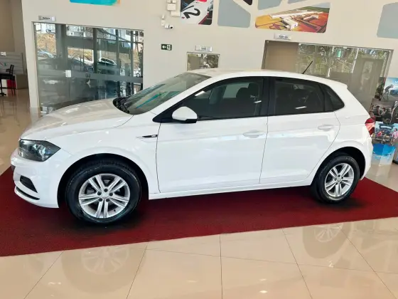 VOLKSWAGEN POLO 1.0 200 TSI COMFORTLINE AUTOMÁTICO VOLKSWAGEN POLO 1.0 200 TSI COMFORTLINE AUTOMÁTICO