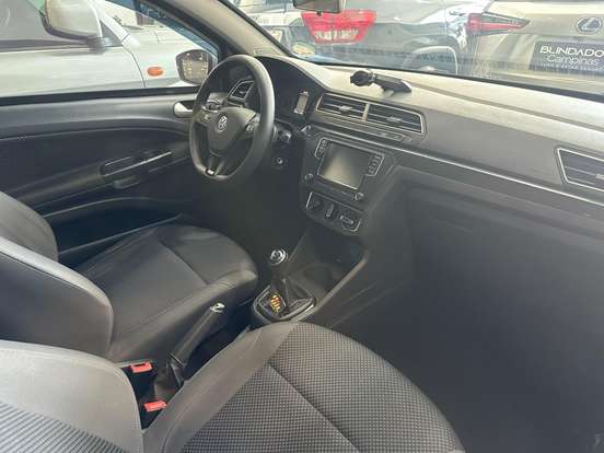 VOLKSWAGEN-SAVEIRO-2019