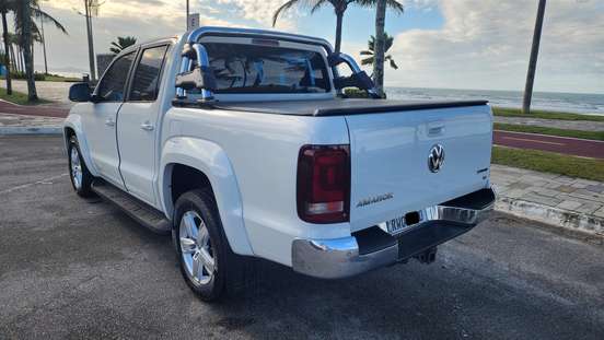 VOLKSWAGEN-AMAROK-2021