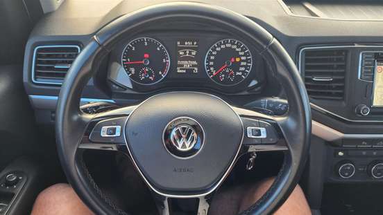 VOLKSWAGEN-AMAROK-2021