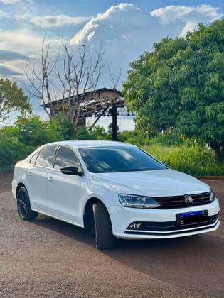 VOLKSWAGEN JETTA 2.0 TSI HIGHLINE 211CV GASOLINA 4P TIPTRONIC