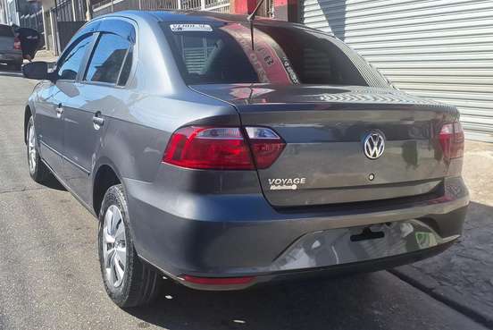 VOLKSWAGEN-VOYAGE-1.0 MI 8V FLEX 4P MANUAL VOLKSWAGEN-VOYAGE-2012
