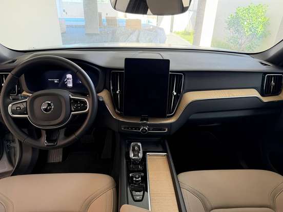 VOLVO-XC60-2.0 T8 PHEV PLUS AWD GEARTRONIC VOLVO-XC60-2025