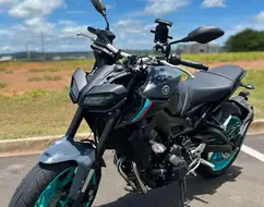 YAMAHA MT-09 YAMAHA MT-09