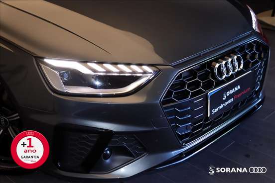 AUDI-A4-2023