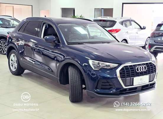 AUDI-Q3-2019