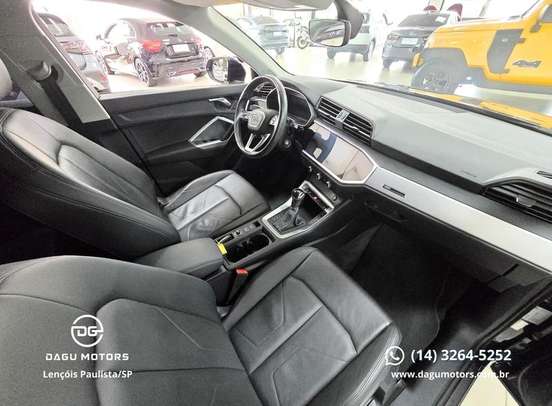 AUDI-Q3-2019