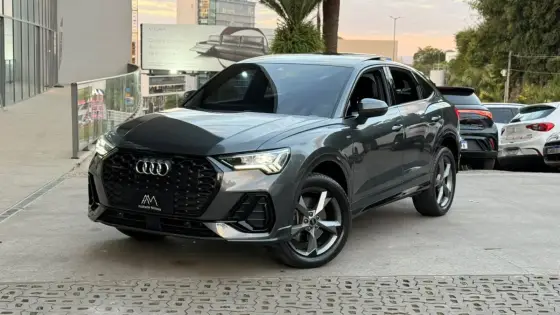 AUDI Q3 2.0 40 TFSI GASOLINA SPORTBACK PERFORMANCE BLACK QUATTRO TIPTRONIC