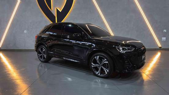 AUDI-Q3-2024