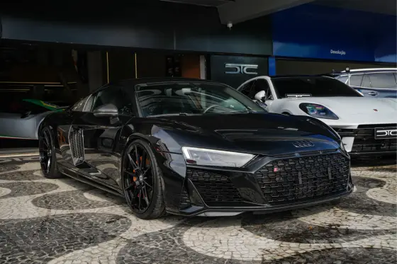 AUDI R8 5.2 V10 FSI GASOLINA COUPÉ QUATTRO S TRONIC AUDI R8 5.2 V10 FSI GASOLINA COUPÉ QUATTRO S TRONIC