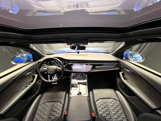 AUDI-RS Q8-2021