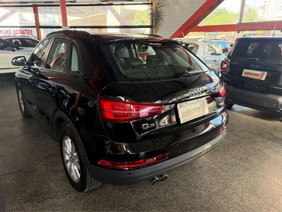 AUDI-Q3-2018