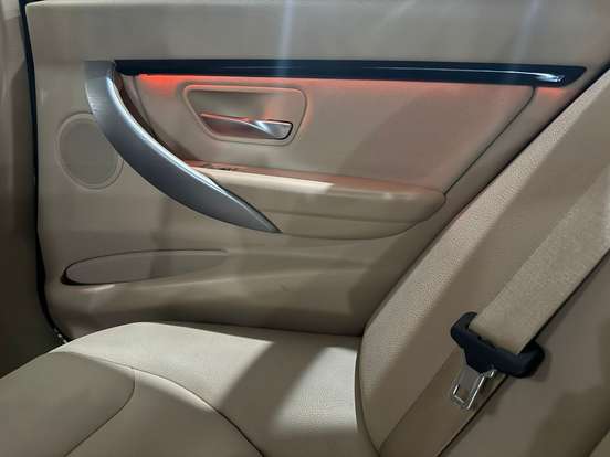 BMW-328i-2.0 M SPORT 16V ACTIVEFLEX 4P AUTOMÁTICO BMW-328i-2016