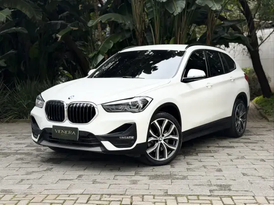 BMW X1 2.0 16V TURBO ACTIVEFLEX SDRIVE20I GP 4P AUTOMÁTICO BMW X1 2.0 16V TURBO ACTIVEFLEX SDRIVE20I GP 4P AUTOMÁTICO
