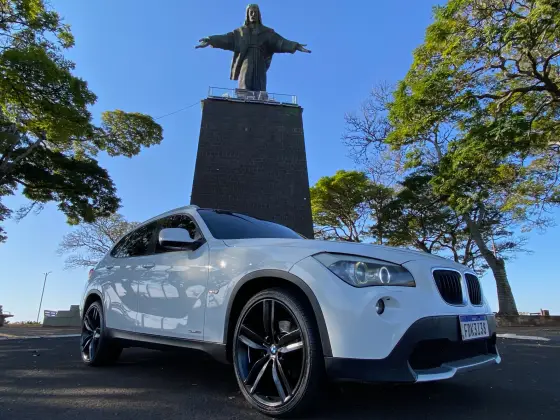 BMW X1 2.0 18I S-DRIVE 4X2 16V GASOLINA 4P AUTOMÁTICO BMW X1 2.0 18I S-DRIVE 4X2 16V GASOLINA 4P AUTOMÁTICO