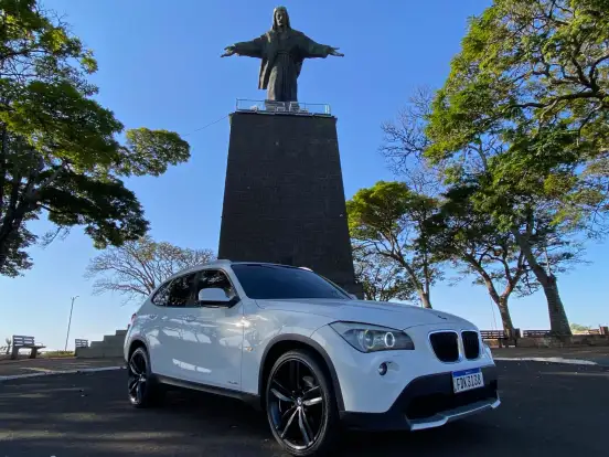 BMW-X1-2.0 18I S-DRIVE 4X2 16V GASOLINA 4P AUTOMÁTICO BMW-X1-2011