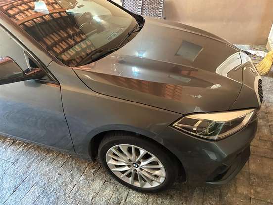 BMW-118i-2019