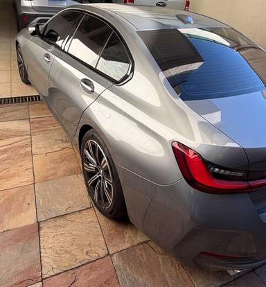 BMW-320i-2024