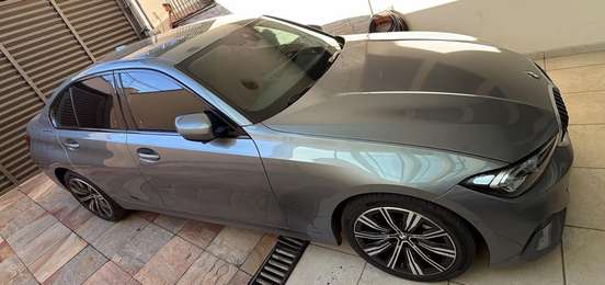 BMW-320i-2024