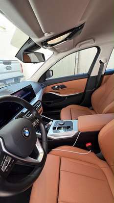 BMW-320i-2024