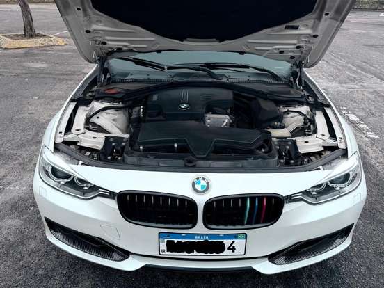 BMW-320i-2015