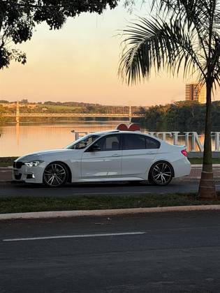 BMW 328i 2.0 M SPORT 16V ACTIVEFLEX 4P AUTOMÁTICO