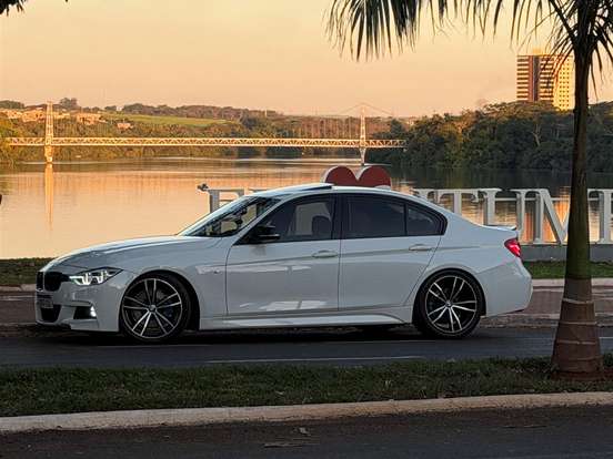 BMW-328i-2.0 M SPORT 16V ACTIVEFLEX 4P AUTOMÁTICO BMW-328i-2017
