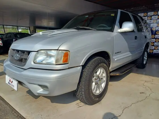 CHEVROLET BLAZER 2.2 MPFI STD 4X2 8V GASOLINA 4P MANUAL CHEVROLET BLAZER 2.2 MPFI STD 4X2 8V GASOLINA 4P MANUAL